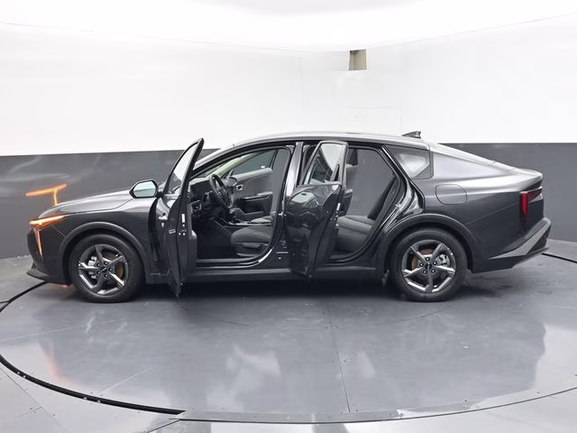 2025 Interstellar Gray Kia K4 LXS FWD Sedan