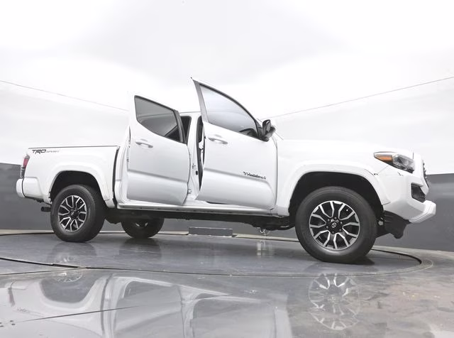 2022 White Toyota Tacoma TRD Sport RWD Truck