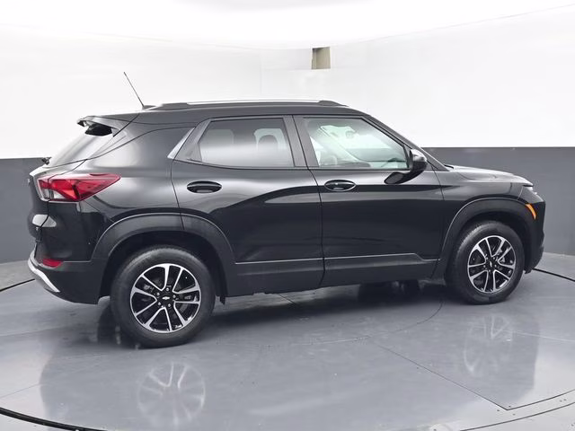 2025 Mosaic Black Metallic Chevrolet Trailblazer LT AWD SUV