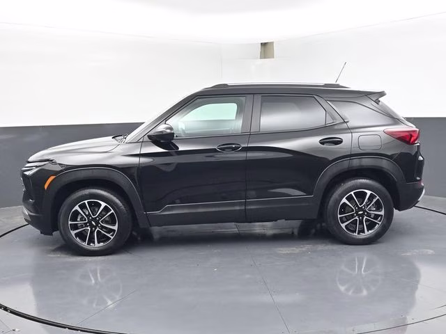 2025 Mosaic Black Metallic Chevrolet Trailblazer LT AWD SUV