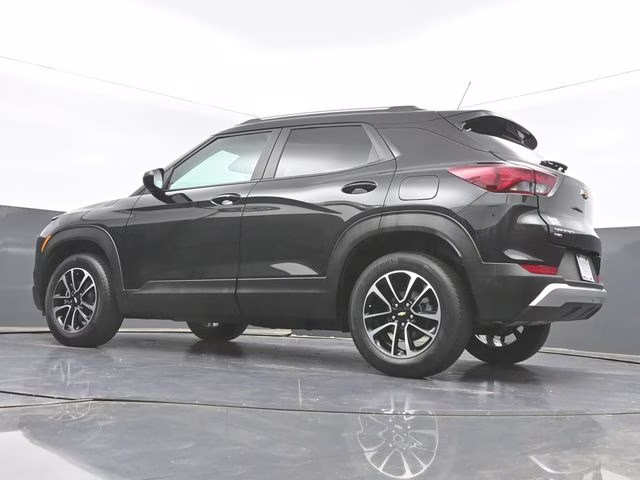 2025 Mosaic Black Metallic Chevrolet Trailblazer LT AWD SUV