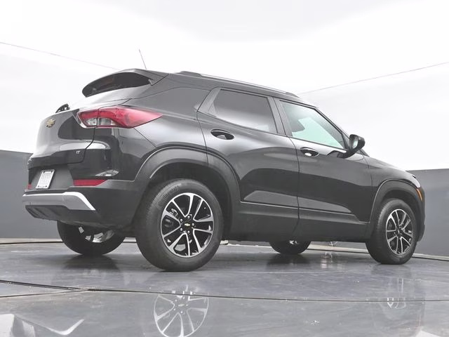 2025 Mosaic Black Metallic Chevrolet Trailblazer LT AWD SUV