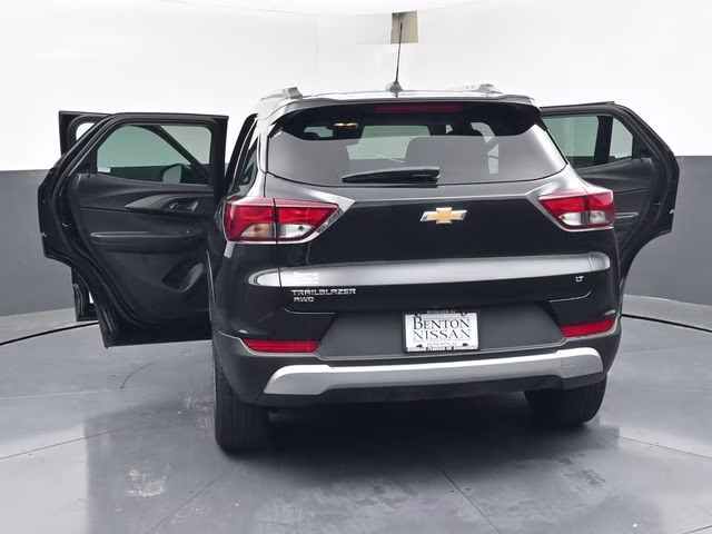 2025 Mosaic Black Metallic Chevrolet Trailblazer LT AWD SUV