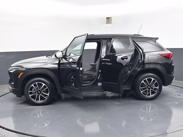 2025 Mosaic Black Metallic Chevrolet Trailblazer LT AWD SUV