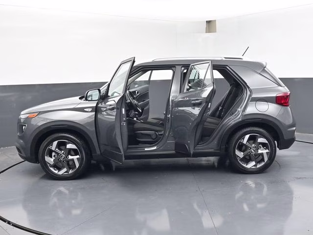 2025 Ecotronic Gray Hyundai Venue SEL FWD SUV