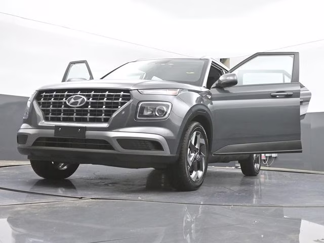2025 Ecotronic Gray Hyundai Venue SEL FWD SUV
