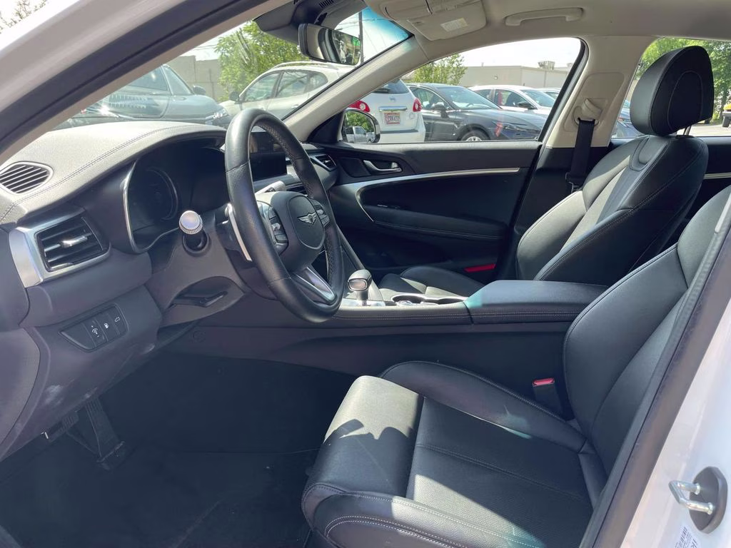 2025 Uyuni White Genesis G70 2.5T RWD Sedan