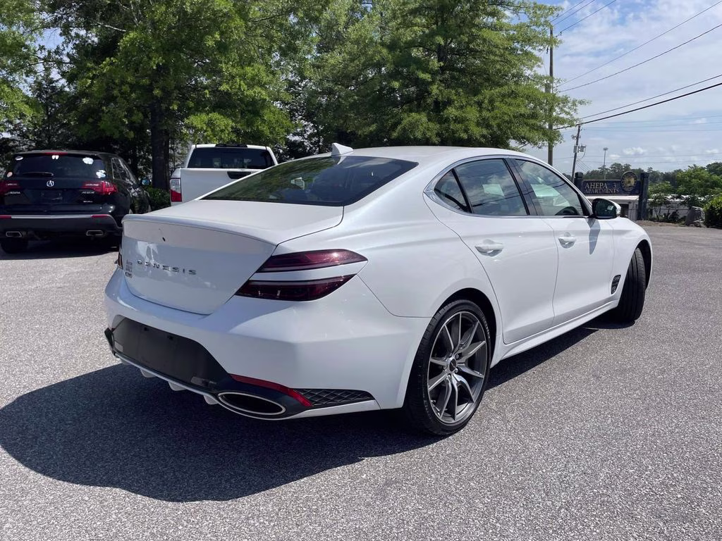 2025 Uyuni White Genesis G70 2.5T RWD Sedan