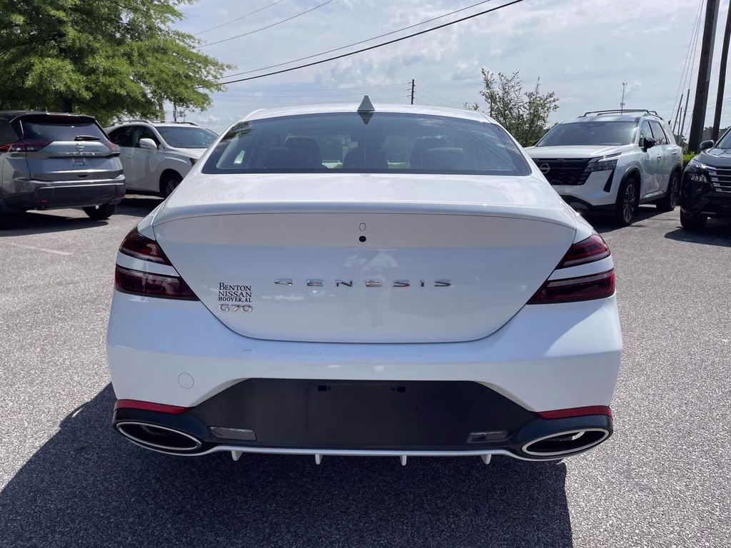 2025 Uyuni White Genesis G70 2.5T RWD Sedan