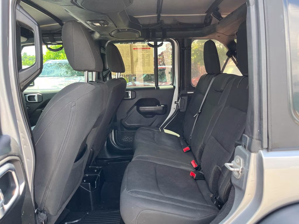 2018 Billet Silver Metallic Clearcoat Jeep Wrangler Unlimited Sport S 4X4 SUV
