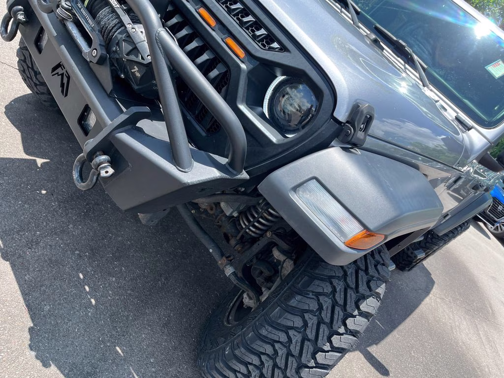 2018 Billet Silver Metallic Clearcoat Jeep Wrangler Unlimited Sport S 4X4 SUV