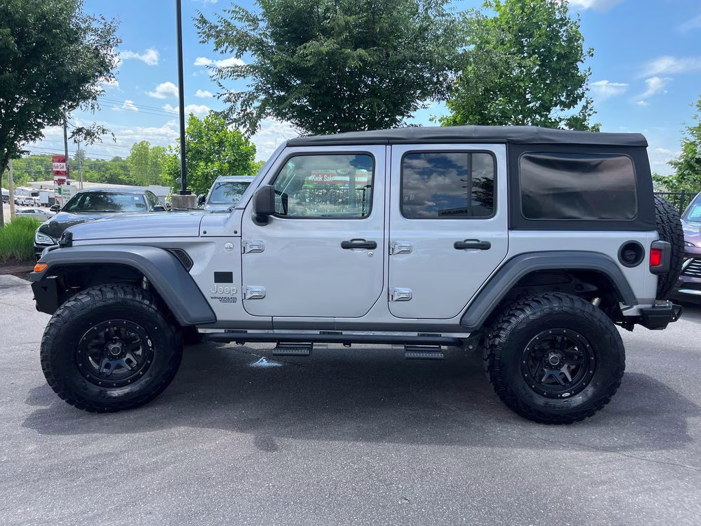 2018 Billet Silver Metallic Clearcoat Jeep Wrangler Unlimited Sport S 4X4 SUV