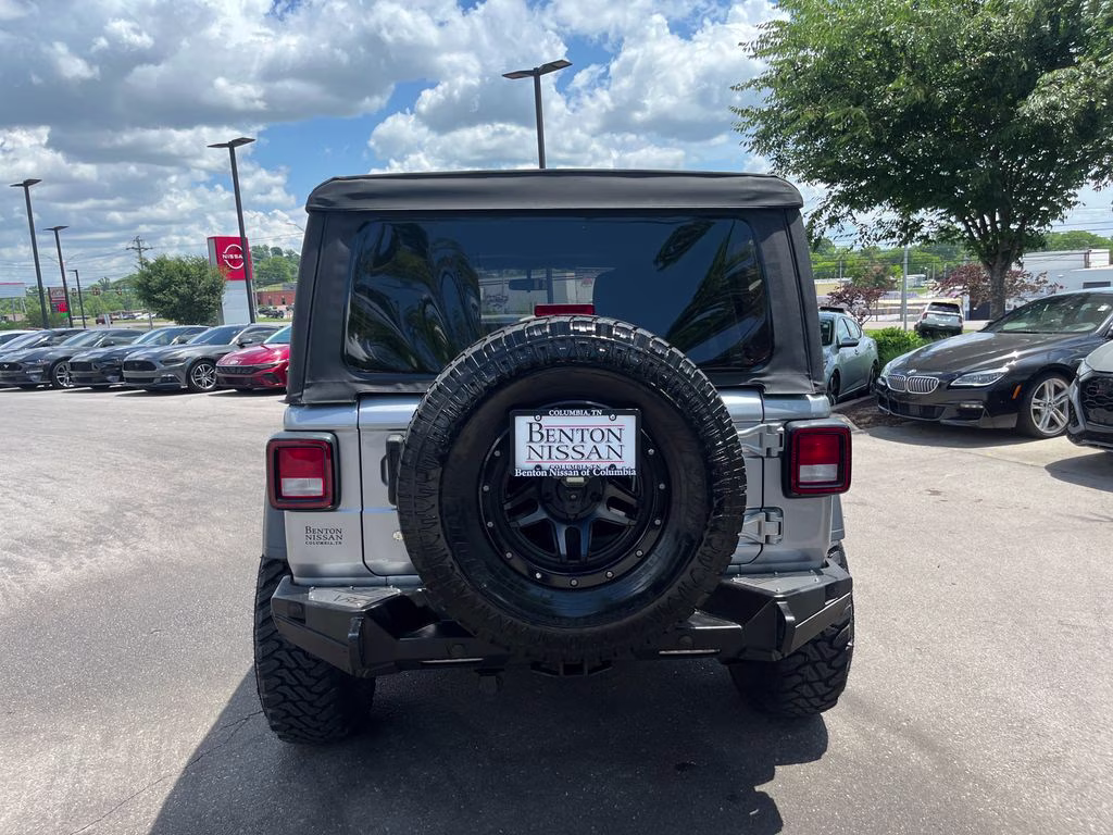 2018 Billet Silver Metallic Clearcoat Jeep Wrangler Unlimited Sport S 4X4 SUV