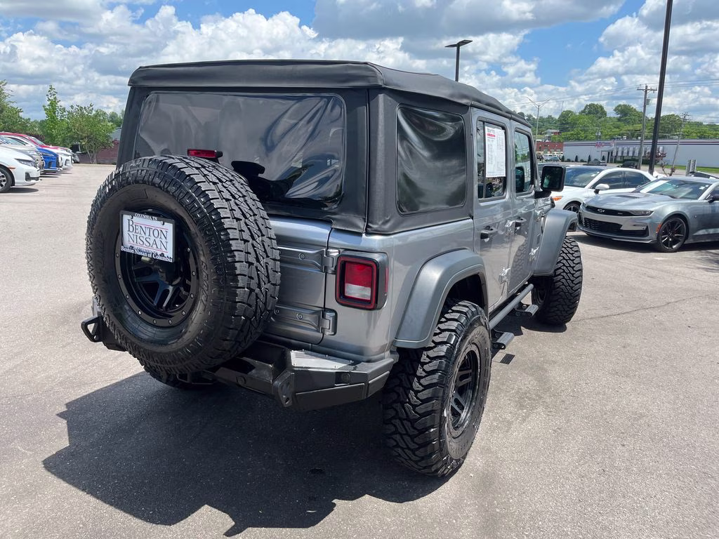 2018 Billet Silver Metallic Clearcoat Jeep Wrangler Unlimited Sport S 4X4 SUV