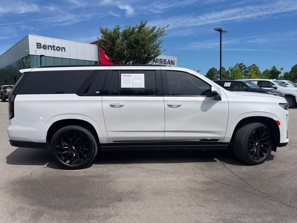 2021 Crystal White Tricoat Cadillac Escalade ESV Sport 4X4 SUV