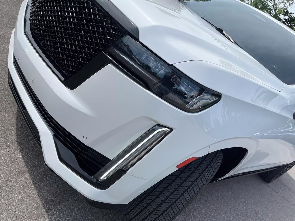 2021 Crystal White Tricoat Cadillac Escalade ESV Sport 4X4 SUV