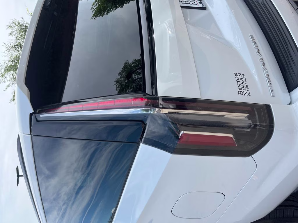 2021 Crystal White Tricoat Cadillac Escalade ESV Sport 4X4 SUV