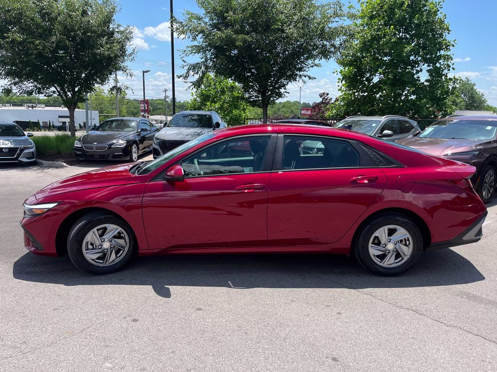 2024 Ultimate Red Hyundai Elantra SE FWD Sedan