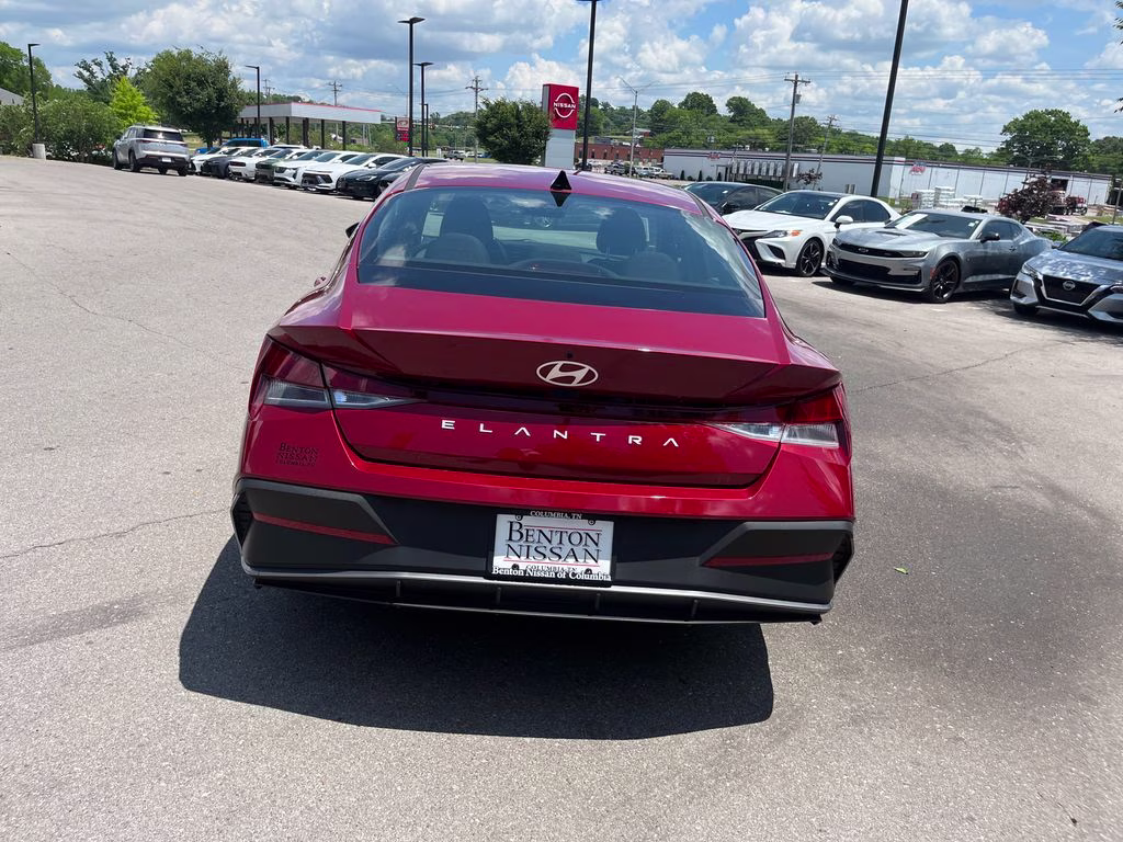 2024 Ultimate Red Hyundai Elantra SE FWD Sedan