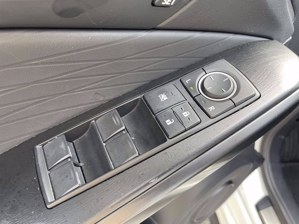 2024 White Pearl Lexus IS 300 RWD Sedan