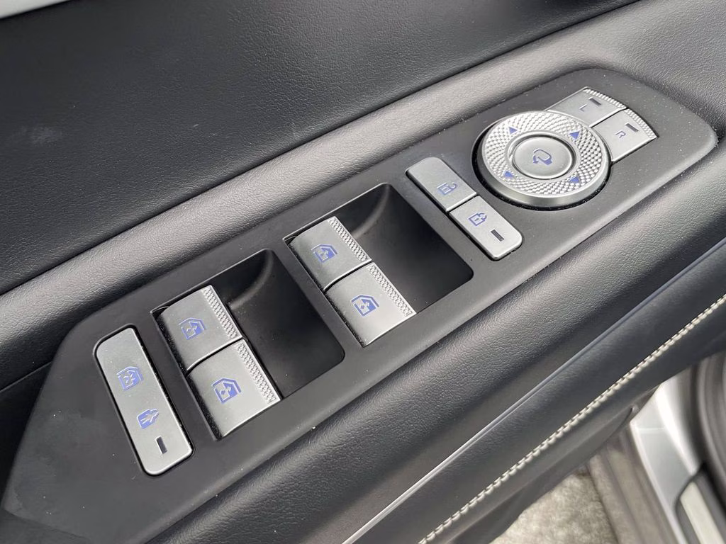 2024 Savile Silver Genesis GV80 2.5T AWD SUV