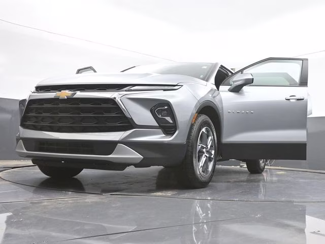 2025 Sterling Gray Metallic Chevrolet Blazer LT FWD SUV