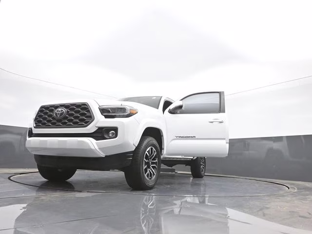 2022 White Toyota Tacoma TRD Sport RWD Truck
