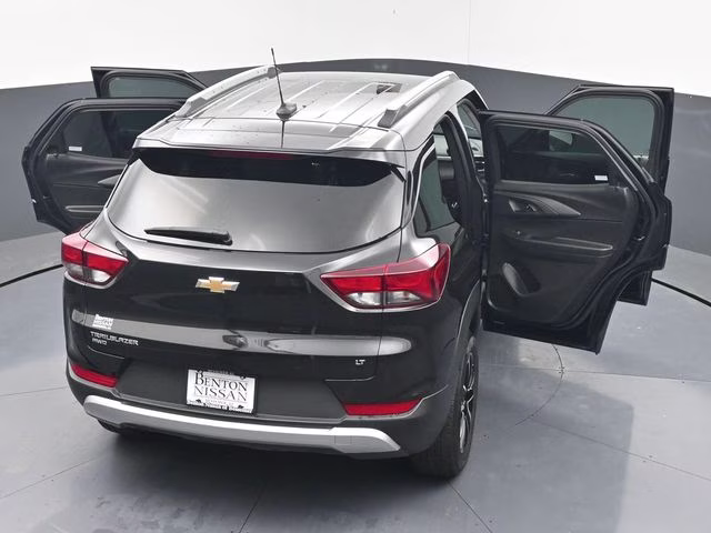 2025 Mosaic Black Metallic Chevrolet Trailblazer LT AWD SUV