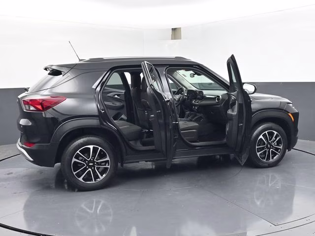 2025 Mosaic Black Metallic Chevrolet Trailblazer LT AWD SUV