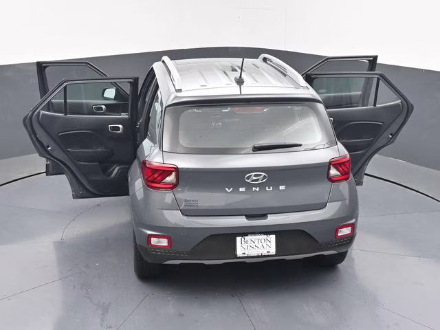 2025 Ecotronic Gray Hyundai Venue SEL FWD SUV
