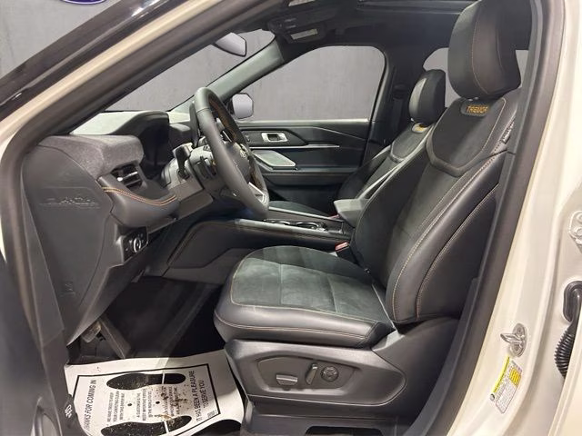 2026 Star White Metallic Tri-Coat Ford Explorer Tremor 4X4 SUV