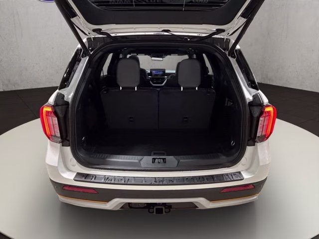 2026 Star White Metallic Tri-Coat Ford Explorer Tremor 4X4 SUV
