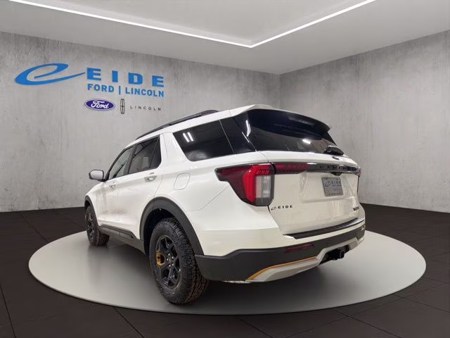 2026 Star White Metallic Tri-Coat Ford Explorer Tremor 4X4 SUV