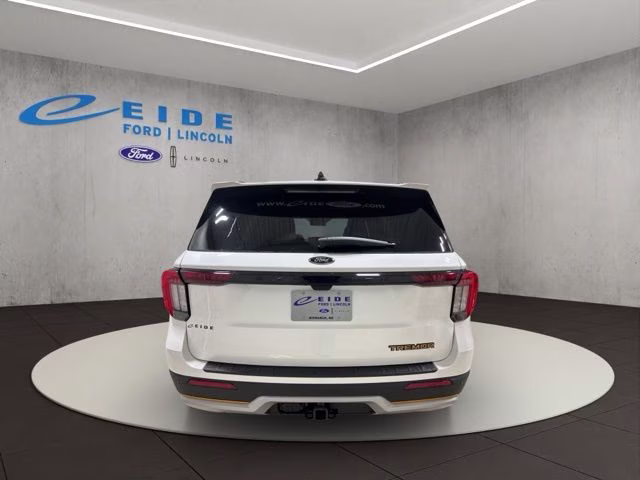 2026 Star White Metallic Tri-Coat Ford Explorer Tremor 4X4 SUV