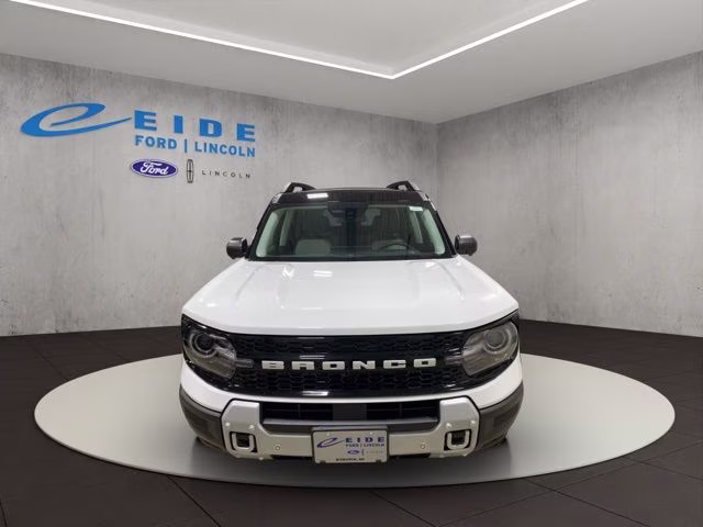 2026 Oxford White Ford Bronco Sport Badlands 4X4 SUV