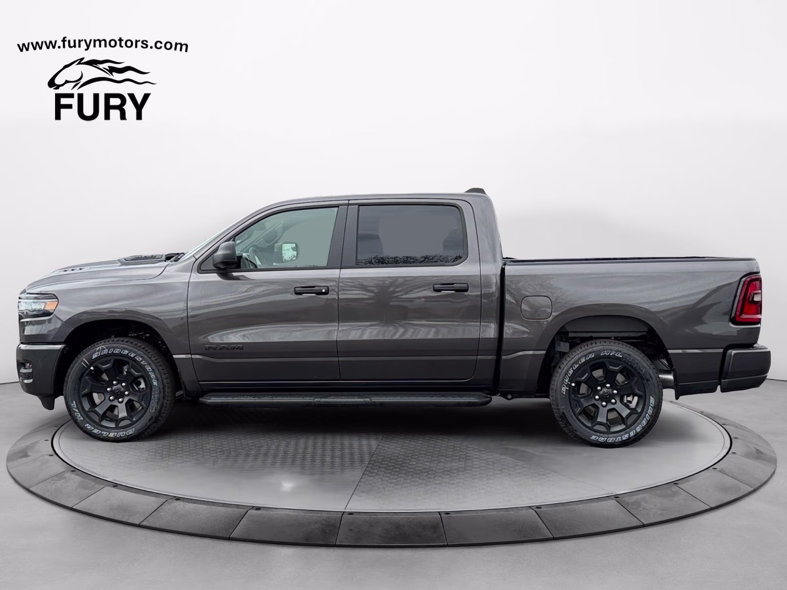 2026 Diamond Black Crystal Pearlcoat Ram 1500 Express 4X4 Truck