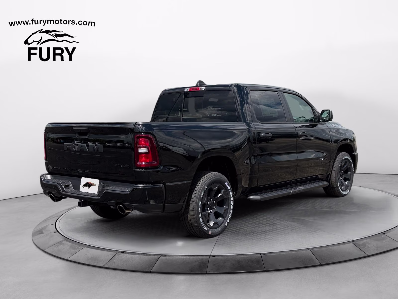 2026 Diamond Black Crystal Pearlcoat Ram 1500 Express 4X4 Truck