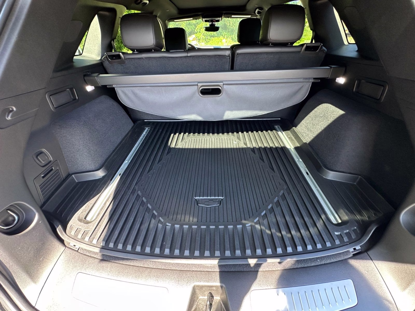 2025 Midnight Sky Metallic Cadillac XT5 Sport AWD SUV
