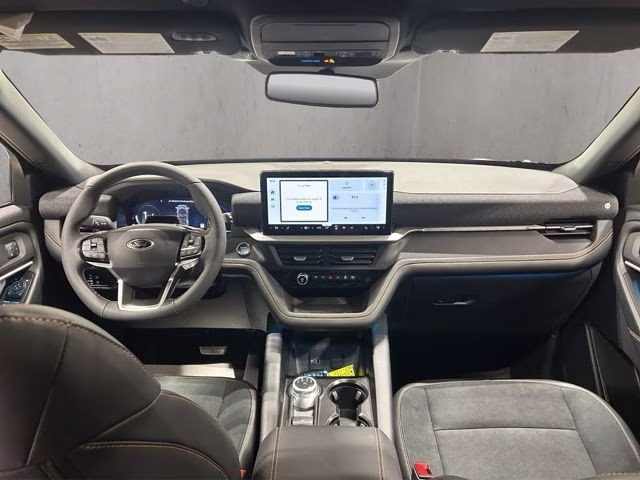 2026 Star White Metallic Tri-Coat Ford Explorer Tremor 4X4 SUV