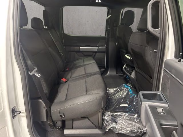 2026 Oxford White Ford F-150 XLT Black Appearance 4X4 Truck