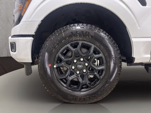 2026 Oxford White Ford F-150 XLT Black Appearance 4X4 Truck