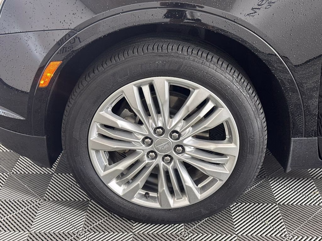 2019 Stellar Black Metallic Cadillac XT5 Premium Luxury FWD SUV