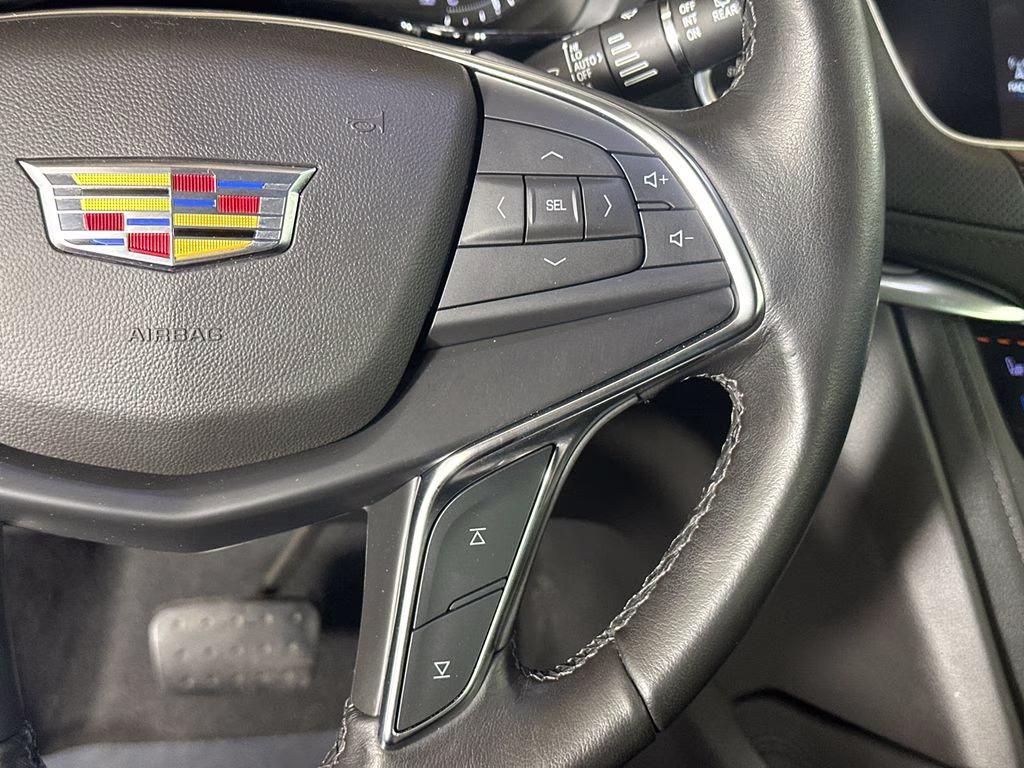 2019 Stellar Black Metallic Cadillac XT5 Premium Luxury FWD SUV