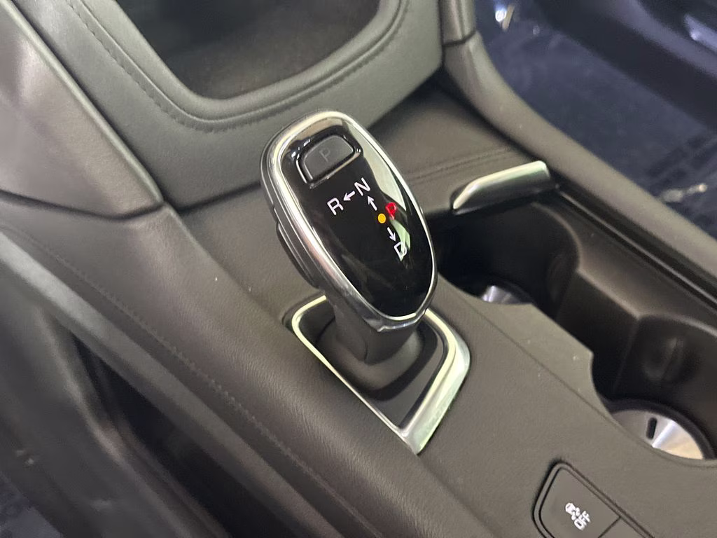 2019 Stellar Black Metallic Cadillac XT5 Premium Luxury FWD SUV
