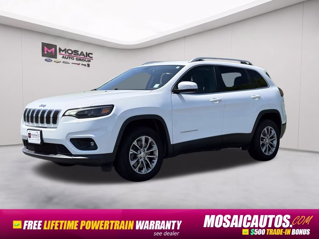 2019 Bright White Clearcoat Jeep Cherokee Latitude Plus 4X4 SUV