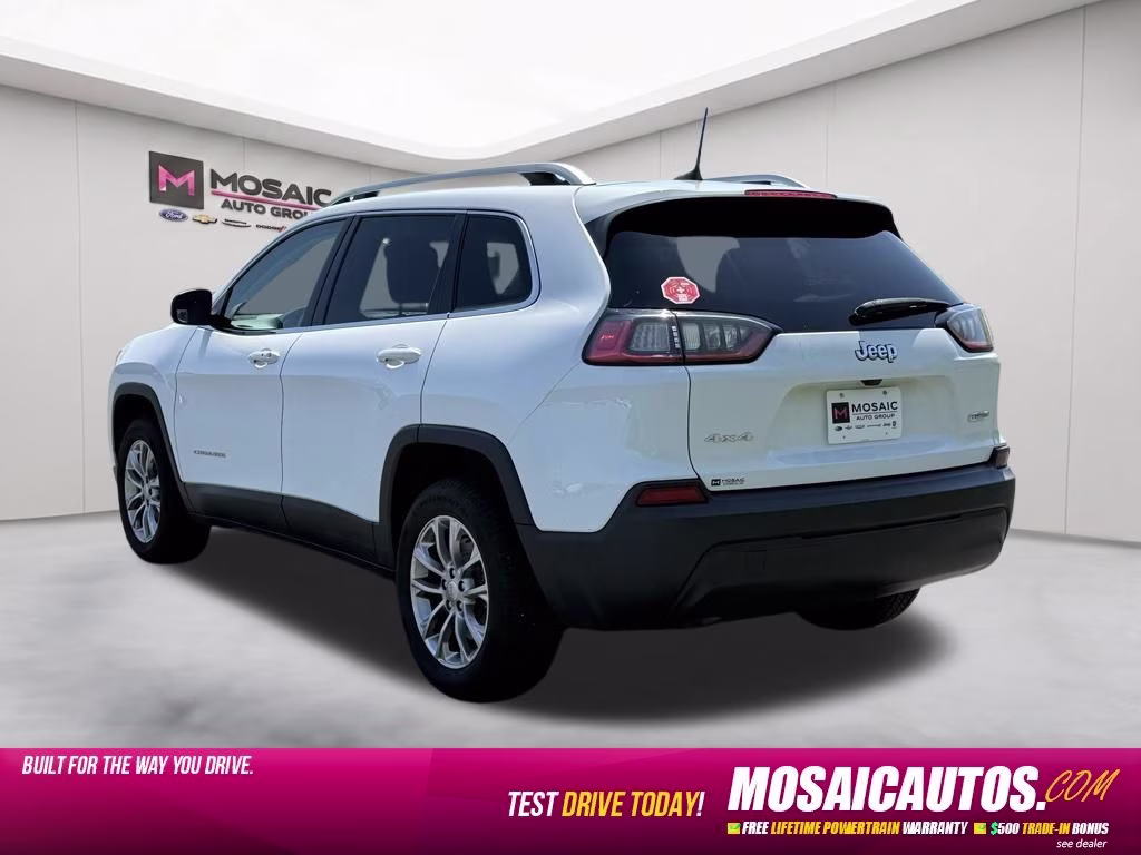 2019 Bright White Clearcoat Jeep Cherokee Latitude Plus 4X4 SUV