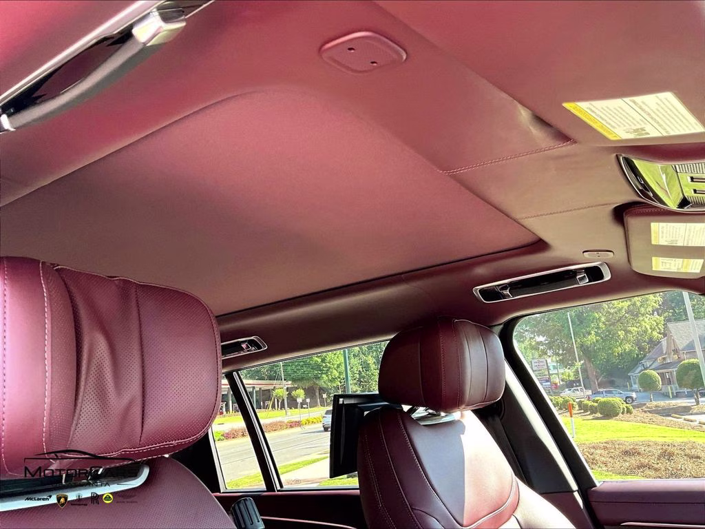 2025 Fuji White Land Rover Range Rover Autobiography SV AWD SUV