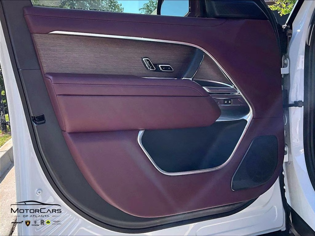 2025 Fuji White Land Rover Range Rover Autobiography SV AWD SUV