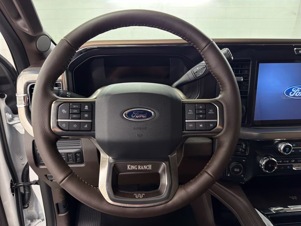 2026 STAR WHITE Ford Super Duty F-250 SRW King Ranch 4X4 Truck
