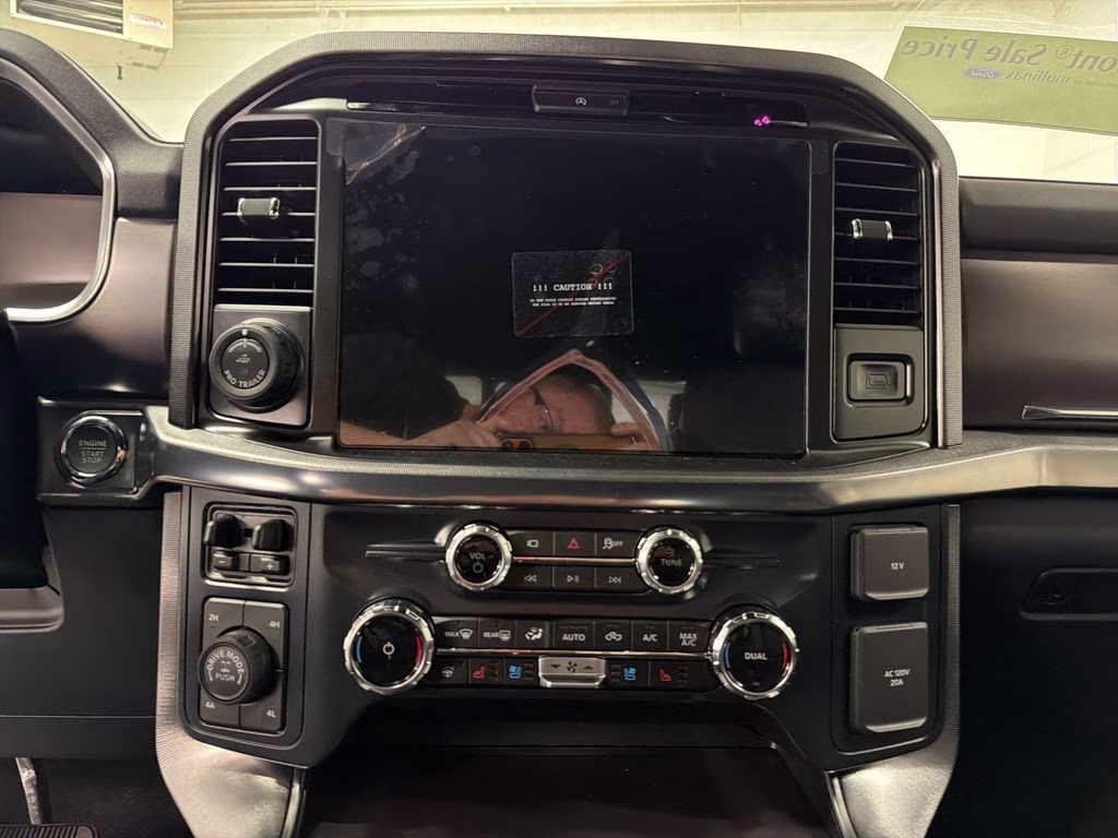 2026 AGATE BLACK Ford F-150 Platinum 4X4 Truck